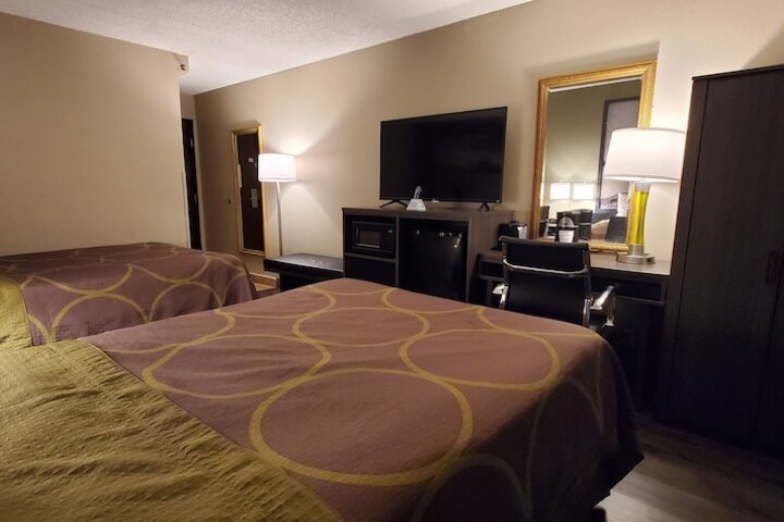 Room 16 of 27
