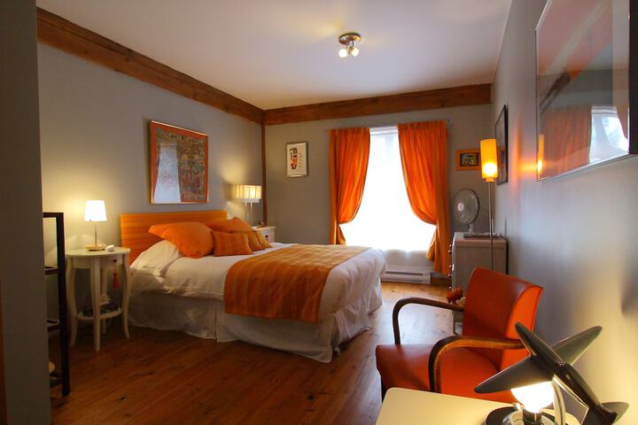 Room 33 of 50