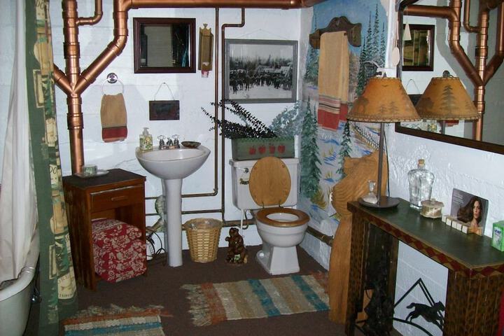 Room 27 of 39