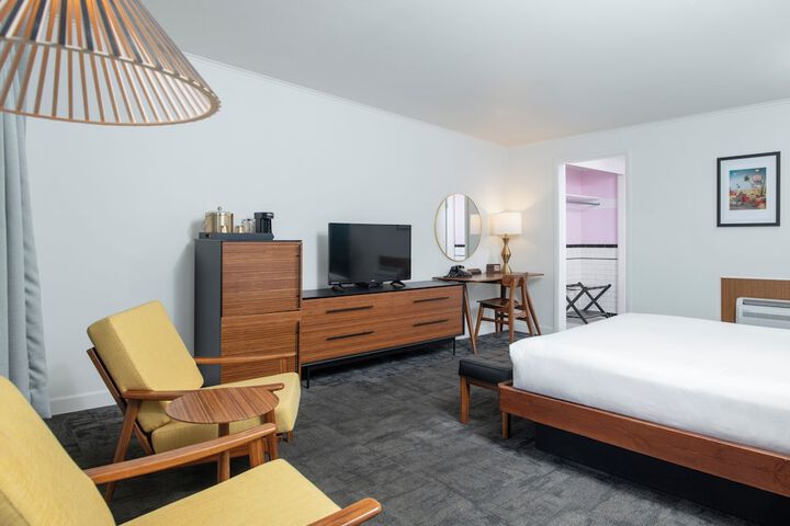 Room 107 of 139