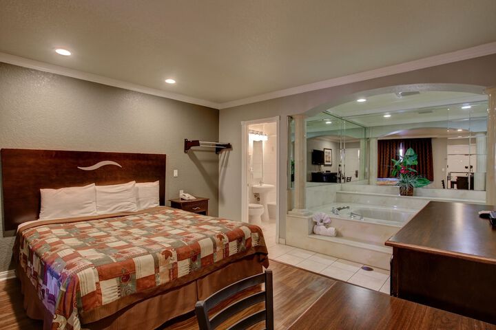 Room 30 of 42