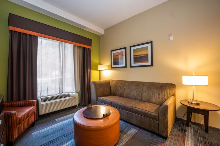 Room 22 of 39
