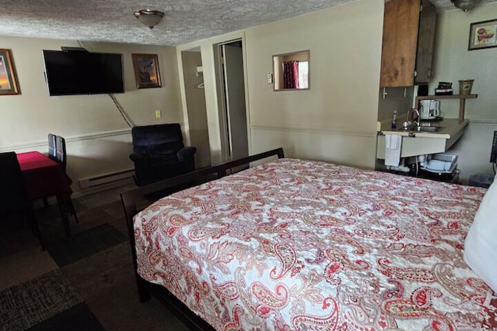 Room 45 of 115