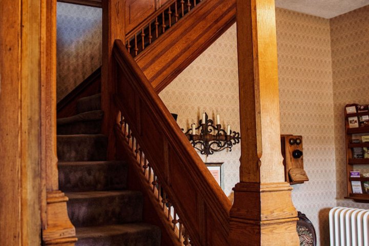 Hudson Manor Bed and Breakfast