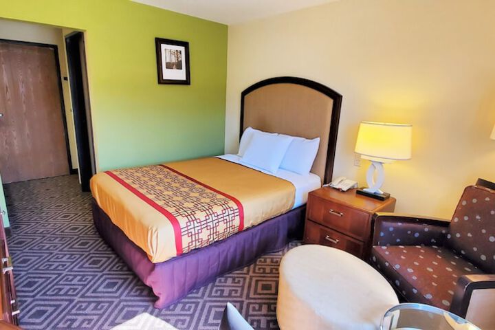 Room 36 of 42