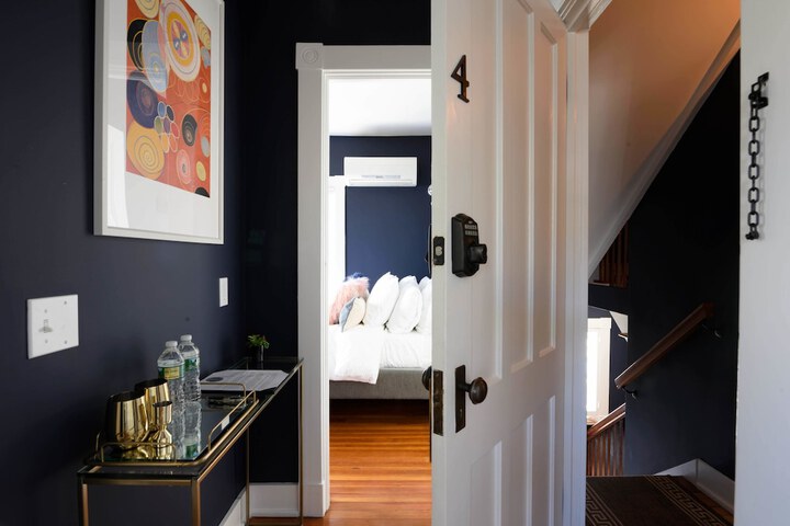 Room 20 of 48