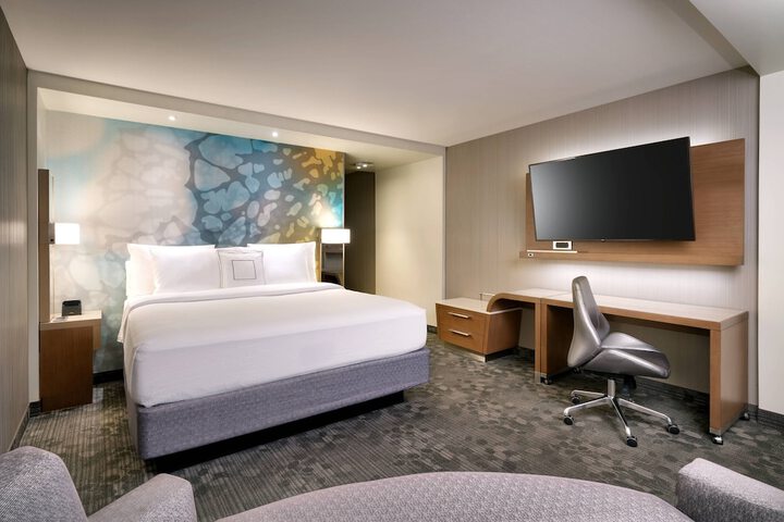Room 19 of 36