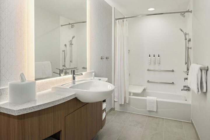 Springhill Suites BY Marriott Bettendorf