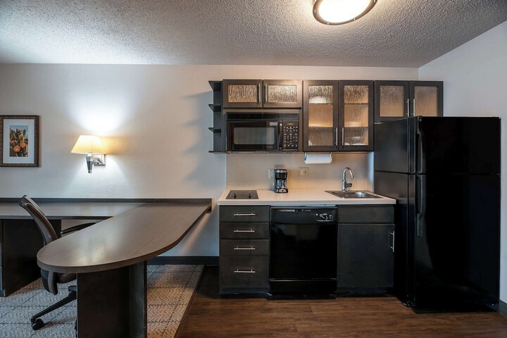 Sonesta Simply Suites Dallas Richardson