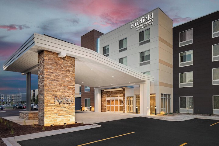 Hotel 2 of 25