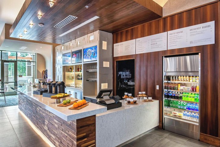 Courtyard by Marriott Raleigh Cary / Parkside Town Commons