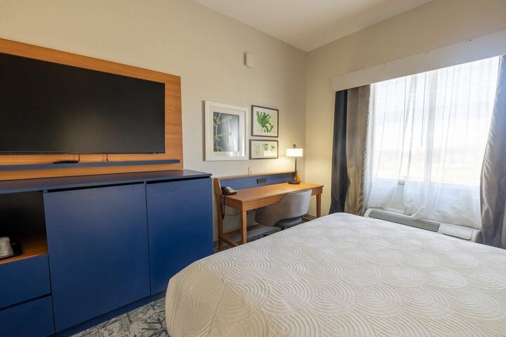Country Inn & Suites by Radisson St. Petersburg - Clearwater, FL
