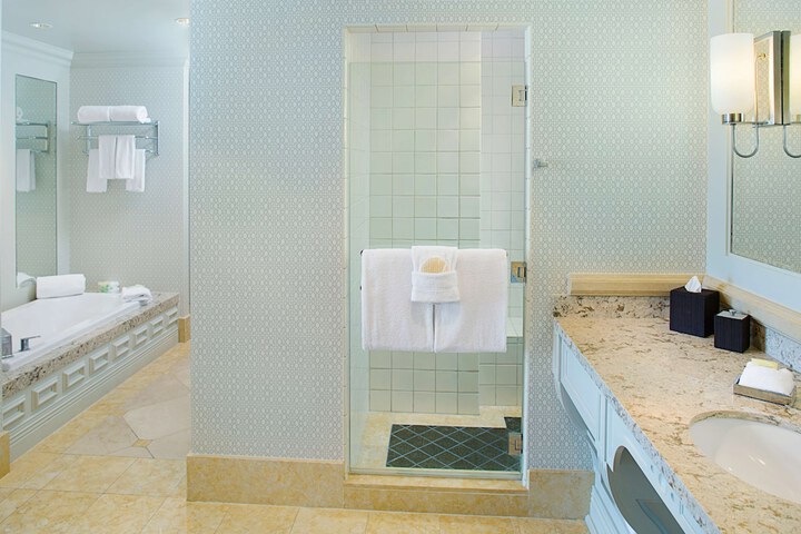 Room 32 of 57