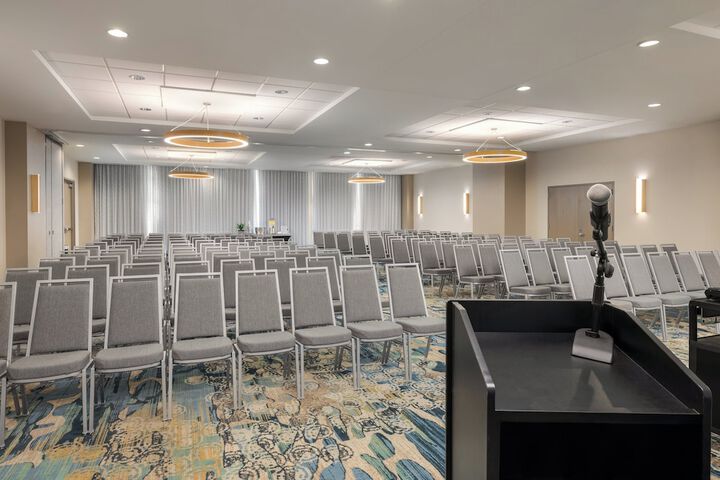 Holiday Inn Resort Fort Walton Beach by IHG