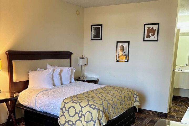 Room 14 of 29