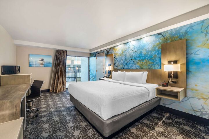 Room 60 of 80