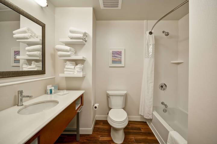 Room 35 of 54