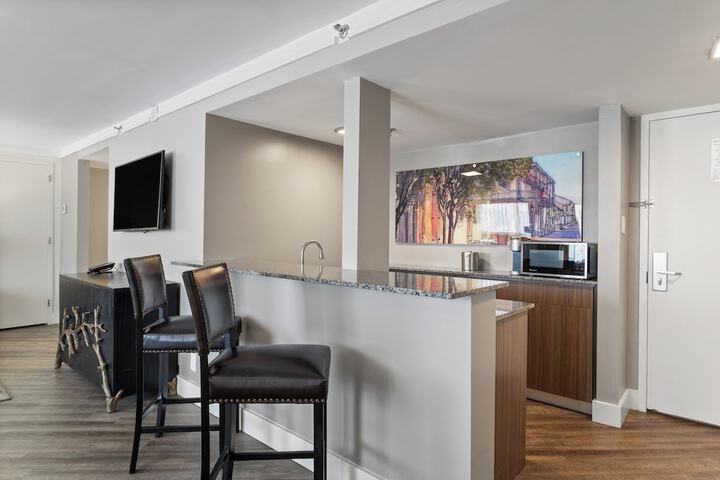 Crowne Plaza Executive Center Baton Rouge by IHG