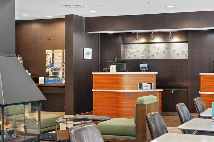 Courtyard by Marriott Burlington Williston