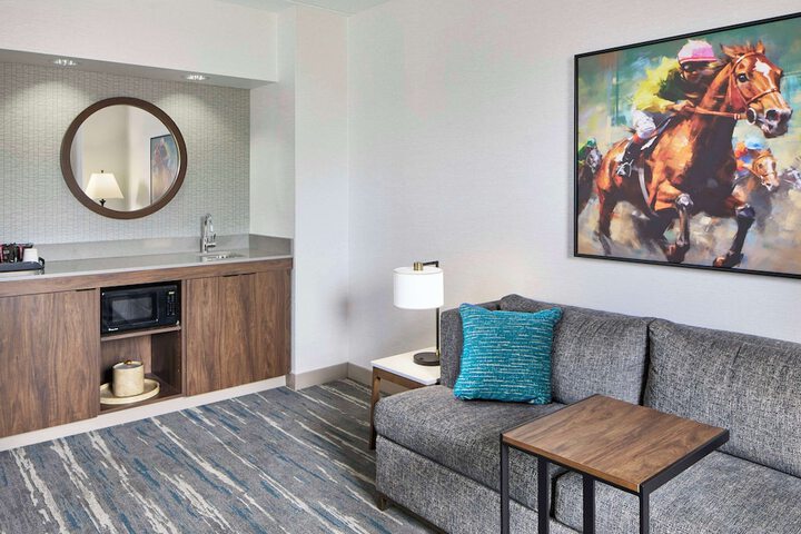 Hampton Inn & Suites Saratoga Springs Downtown