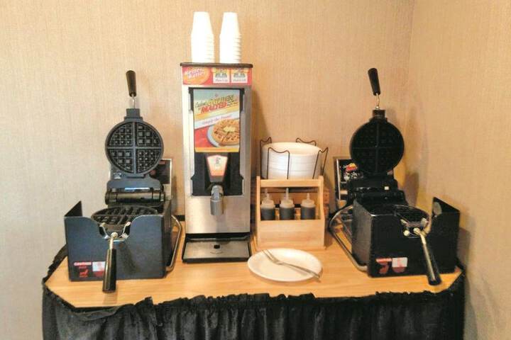 Breakfast/Coffee Service 50 of 50