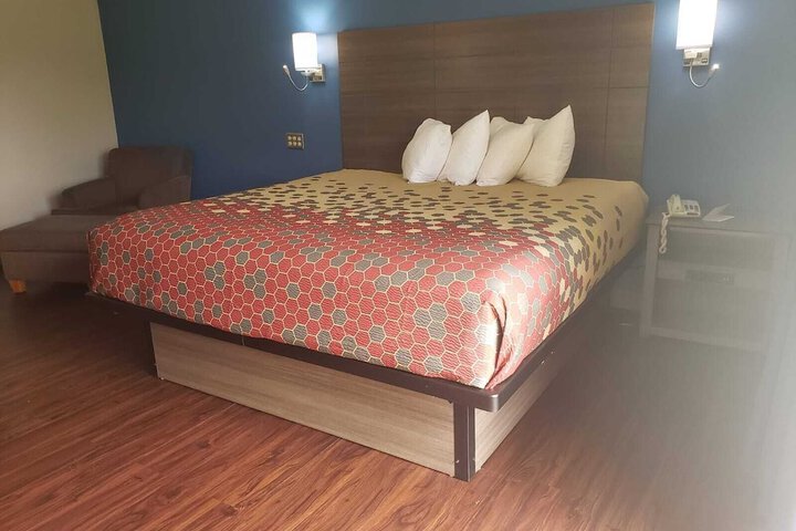 Room 15 of 44