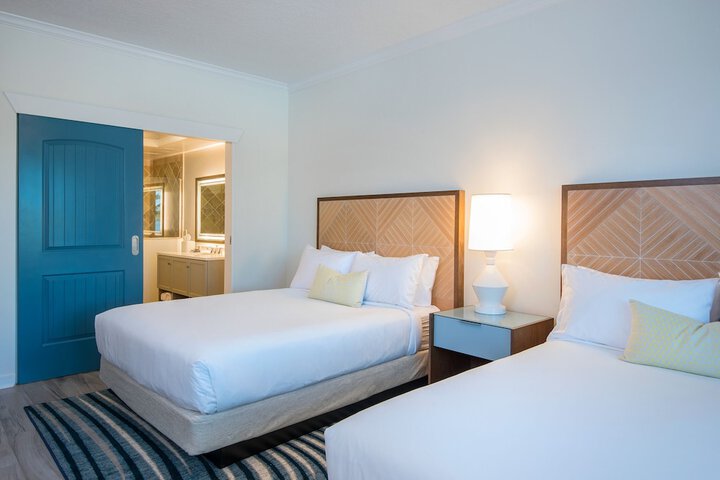 Room 25 of 172