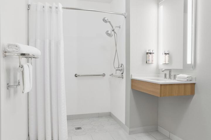 Staybridge Suites Downtown Peoria by IHG