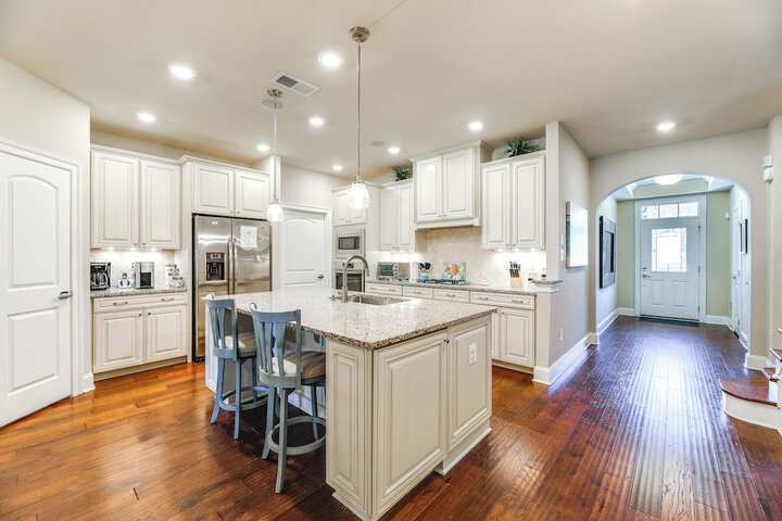 Swim Hike & Chill: Spacious Ocean View Townhome!