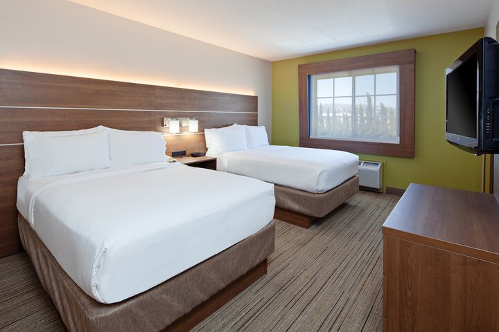 Holiday Inn Express Hotel & Suites San Diego-Escondido by IHG