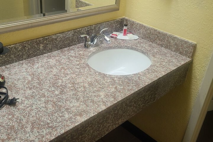 Travelodge by Wyndham Airport Platte City