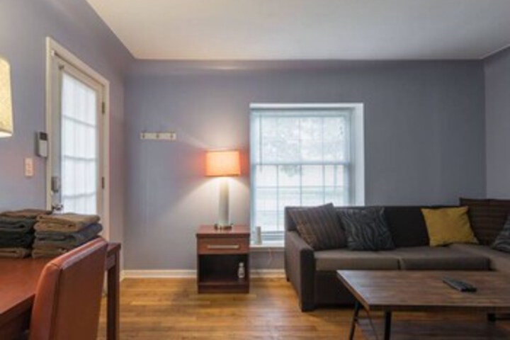 Beautiful Royal Oak Townhouse