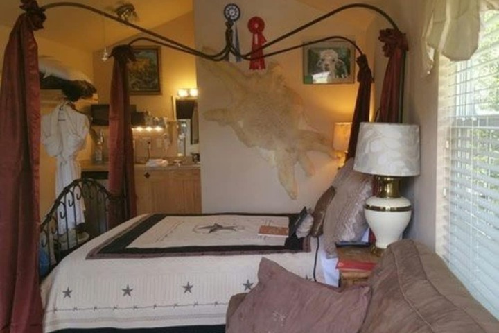 Room 10 of 67