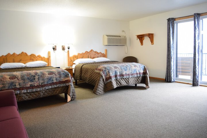 Room 25 of 40
