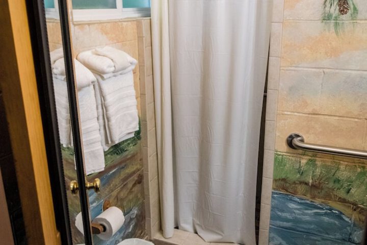 Mountain Aire Cottages Inn & Glamping