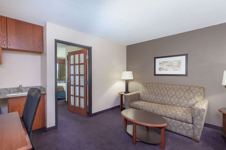 Room 18 of 26