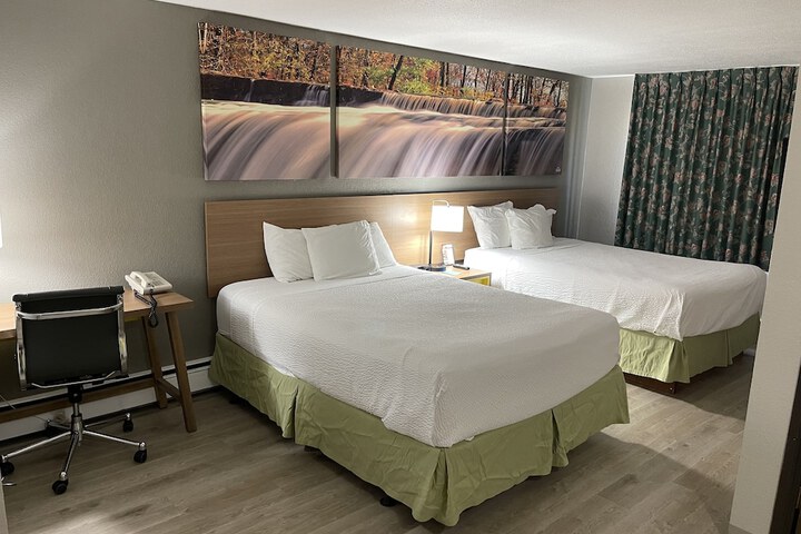 Room 15 of 27