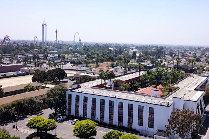 The Buena Park Grand Hotel & Suites