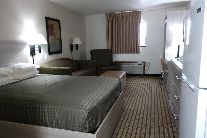 Room 25 of 34