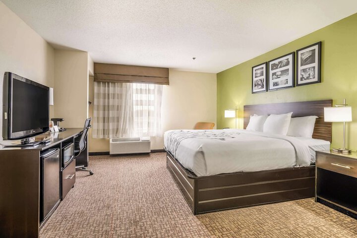 Sleep Inn & Suites Jacksonville near Camp Lejeune
