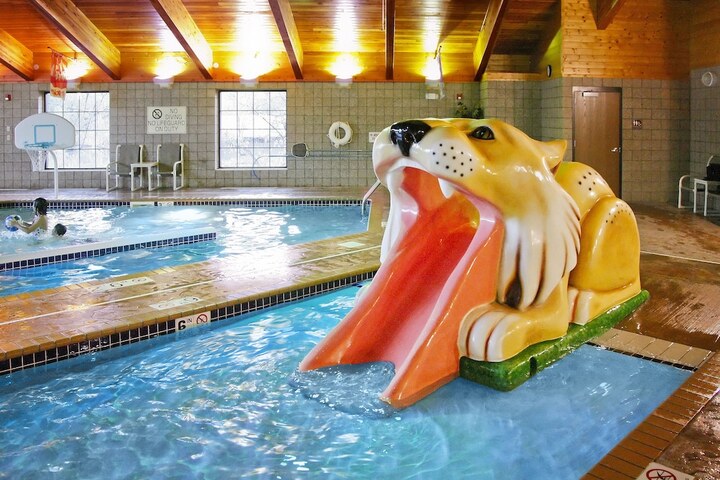 Pool 9 of 44