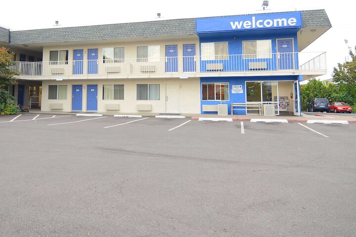 Hotel 3 of 41