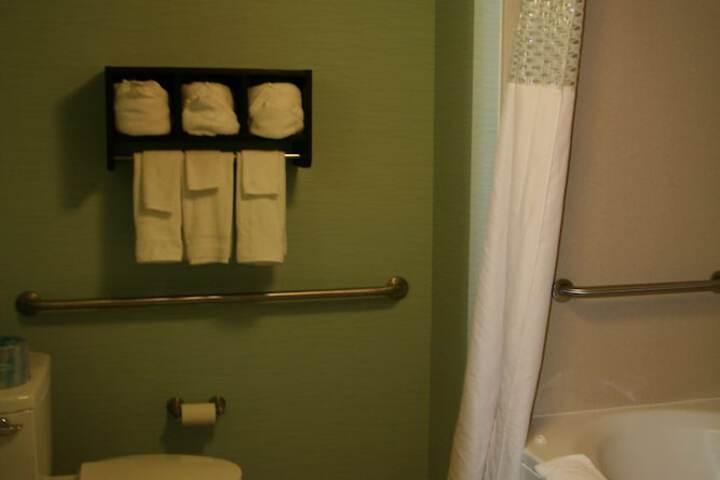 Room 45 of 98