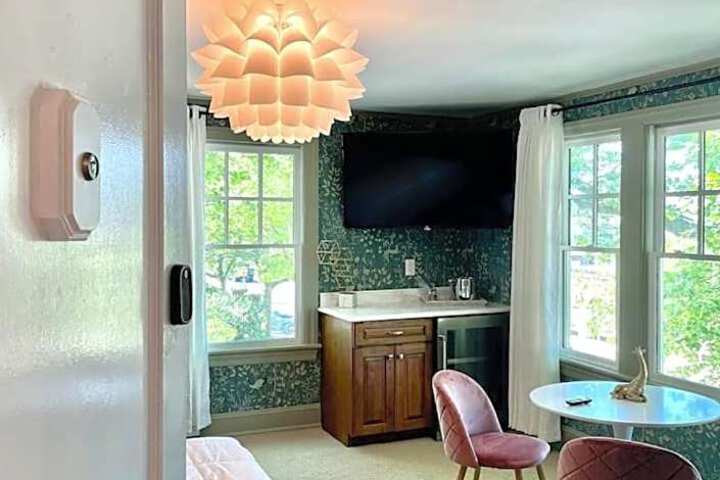 Buttonwood Boutique Hotel