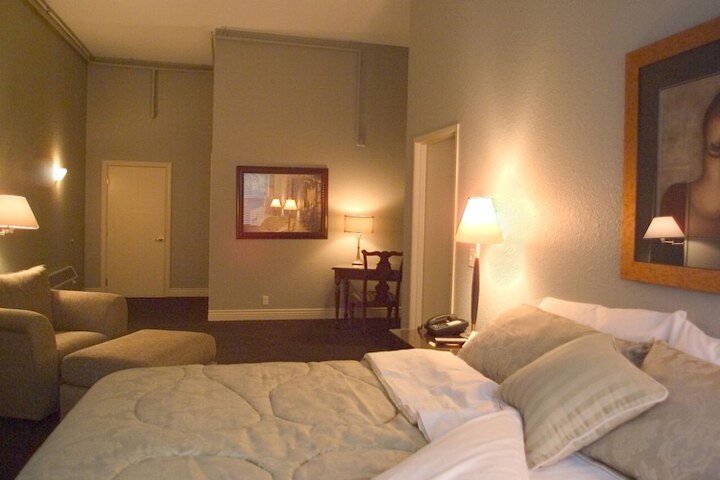 Tremont Inn on Main