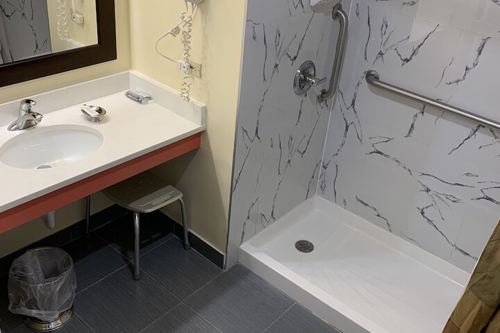 Room 15 of 46