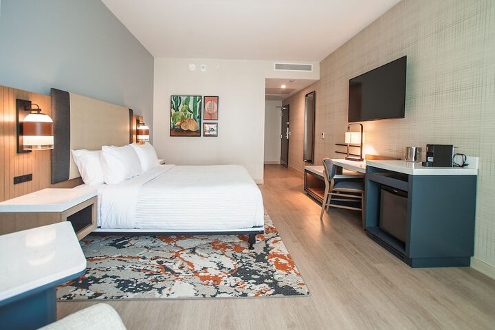 Room 53 of 110