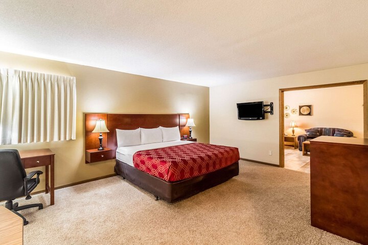 Room 35 of 46