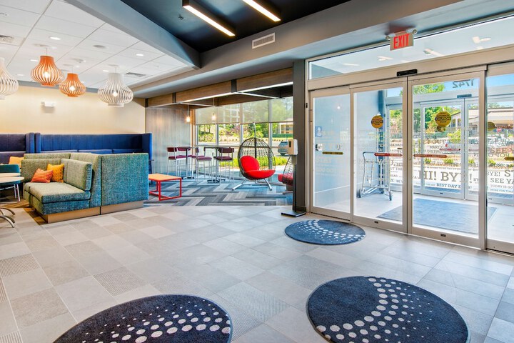 Hotel Interior 5 of 39