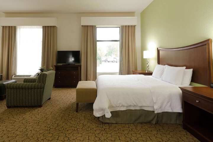 Room 18 of 48